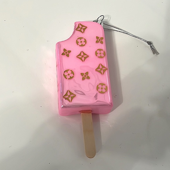 Cody Foster Fashion Ice Cream Bar Ornament in Pink & Gold - NWT - Picture 3 of 3
